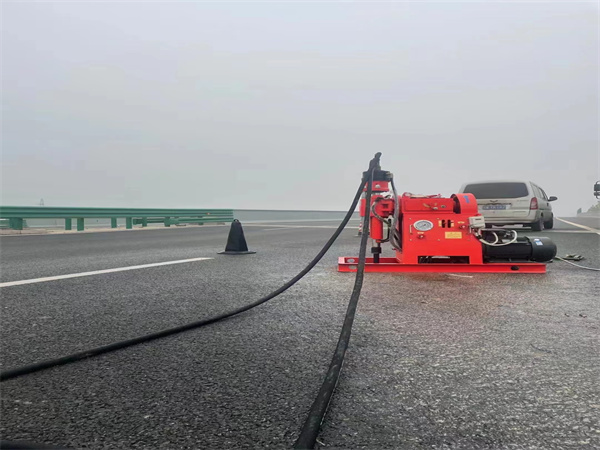 马边马路路基路面开裂下沉注浆加固灌浆